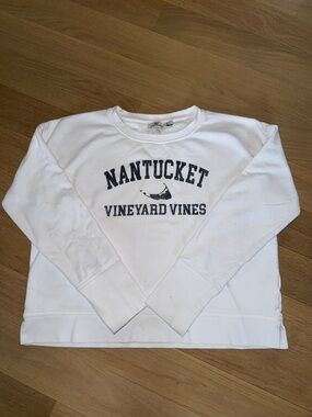 Vineyard Vines White Sweatshirt with Navy Nantucket Logo Sz L